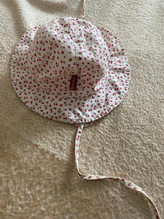 Čiapka jahôdky a čerešničky, brendon,<50