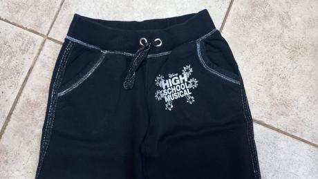 .čierne trištvrtaky 122-128v, disney,122