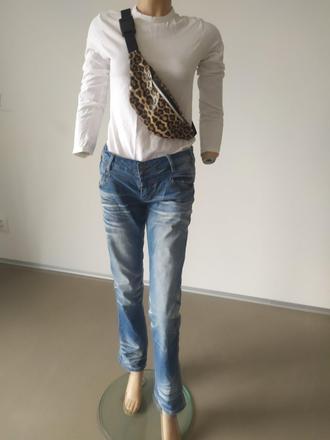 C 163rifle pekne  rovne, m