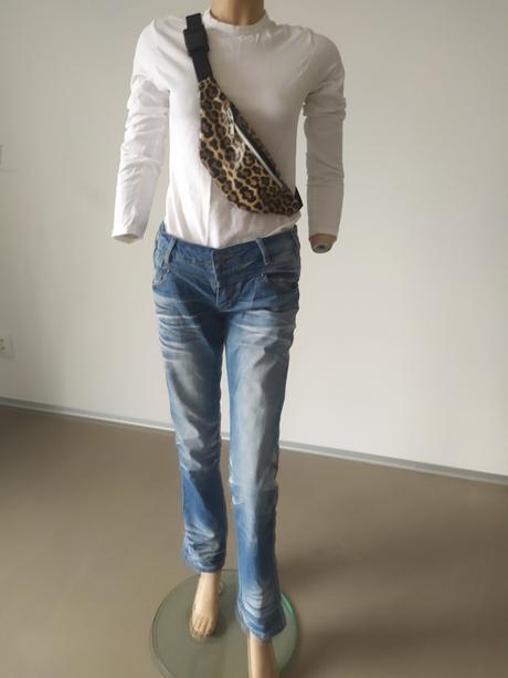 C 163rifle pekne rovne, m