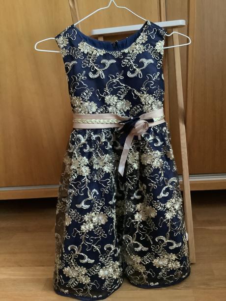 Saty na oslavu aj na vianoce, 146