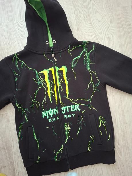 Hrubšia mikina s pestrým nápisom č.158/164, 158