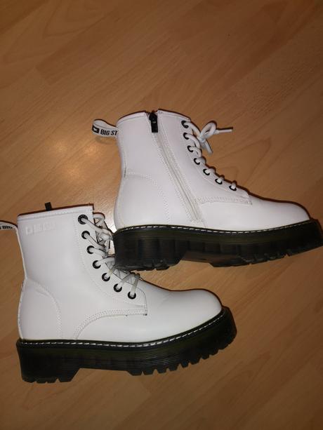 Damske biele čižmy big star, 38