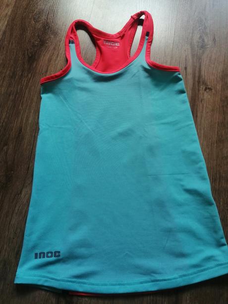 Dievcenske sportove tielko na leto., 122