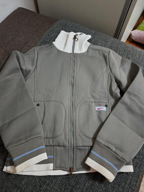 Oteplena mikina 12e, nike,s