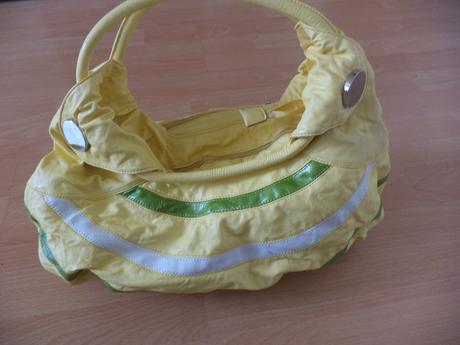 Damska žlta kabelka, 