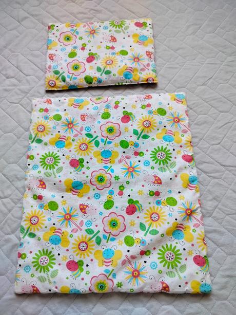 Sada do postieľky pre bábiky, 