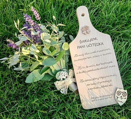 Vyznanie, báseň na doske, 