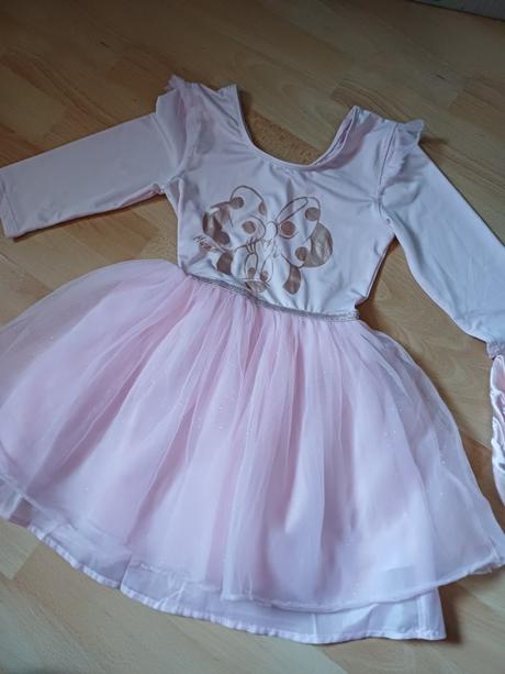Šaty a balerinky na tanečnu, disney,128