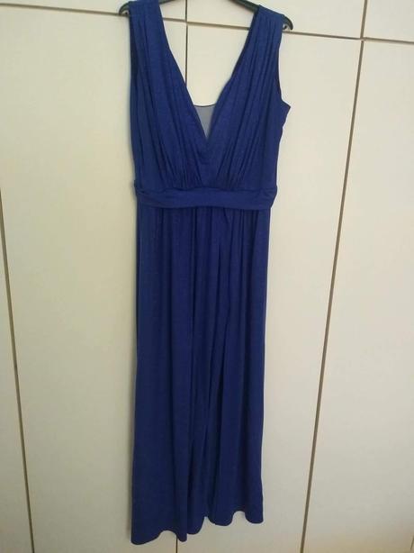 Spoločenské šaty, 44