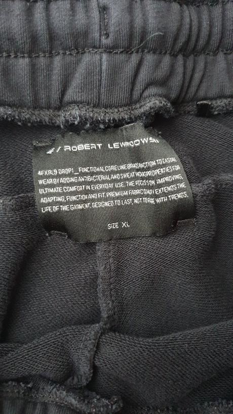 Tepláková súprava 4f robert lewandowski xl, xl