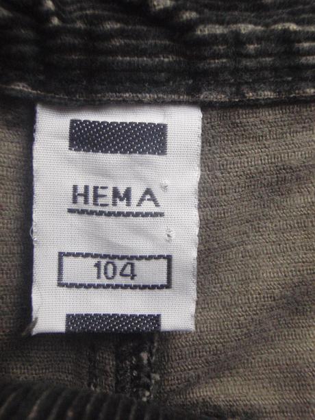 Menčestrové nohavice, 104