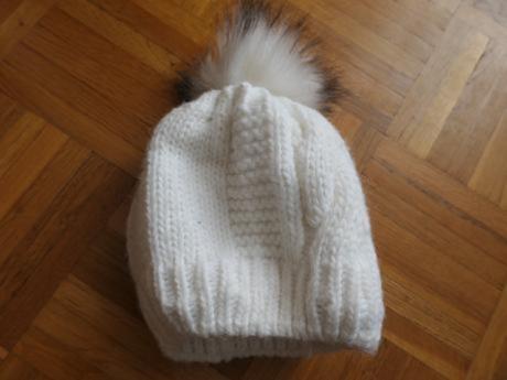 13 ks rozne kvalitne,krasne damske/detske ciapky, desigual,m