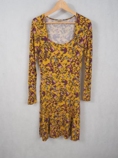 Kvalitné úpletové šaty qiero, 36