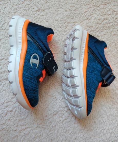 Tenisky, champion,22