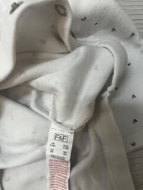 Balík vzorovaných dlhorukavovych body, f&f,74