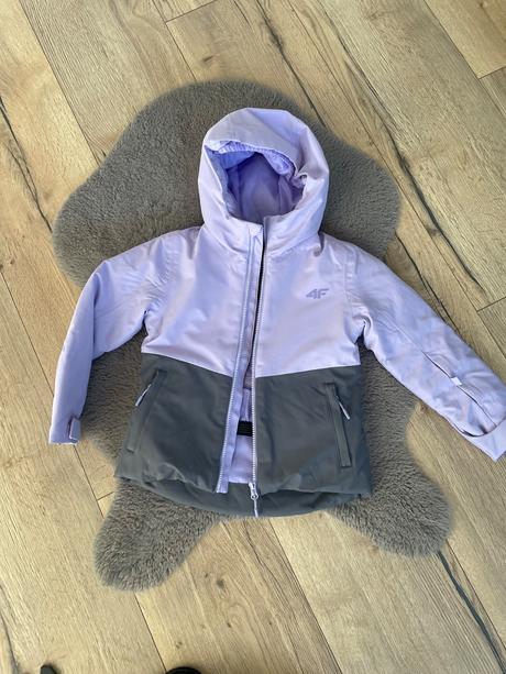 Dievčenská lyžiarska súprava, 122