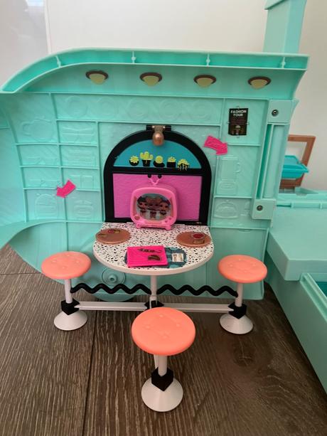 Lol surprise 2 in 1 glamper fashion camper karavan, 