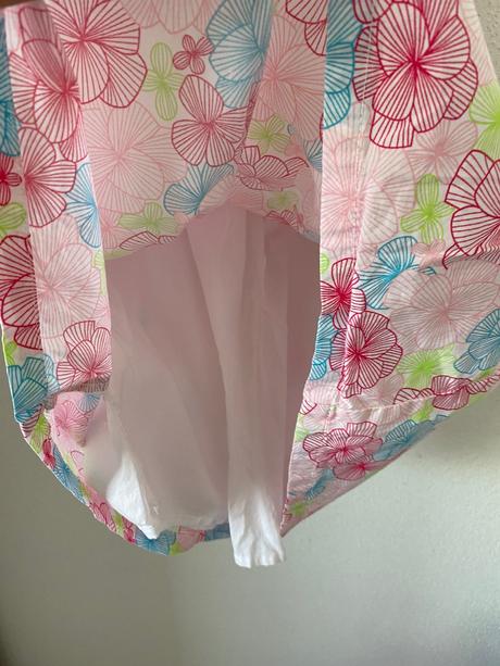 Kvetinkové šaty, sergent major,86