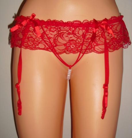 Sexy tangaciky s podvazkami perlickove, s