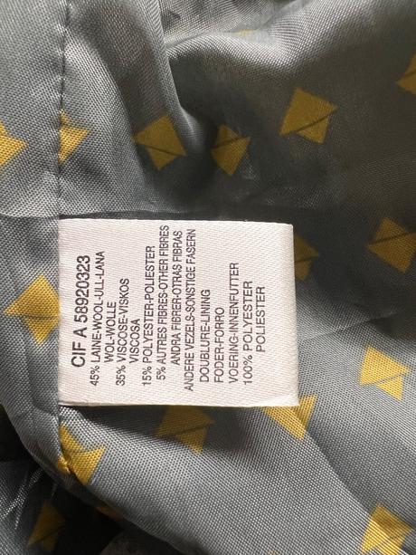 Sako s vysokým obsahom vlny, 36