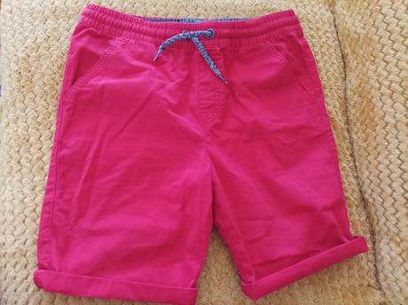 Červené kraťasy, f&f,146