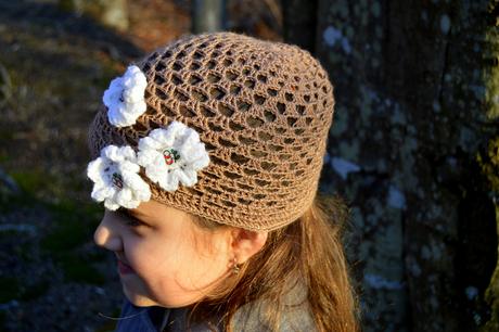 Háčkovaná čiapočka s kvetom, 50 - 158