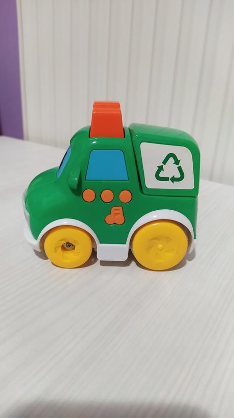 Plastové autíčko, 