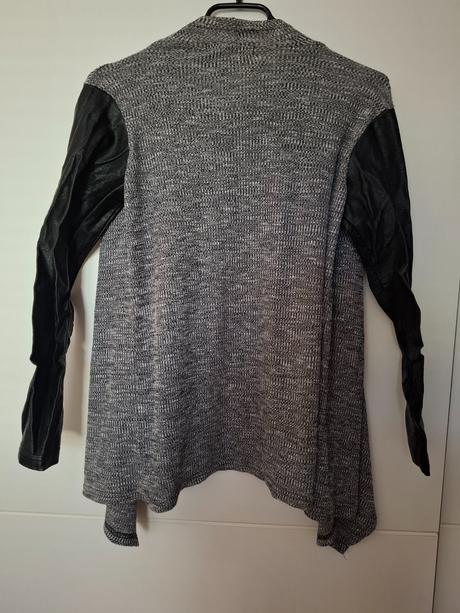 Svetrík s koženkovými rukávmi, amisu,xs