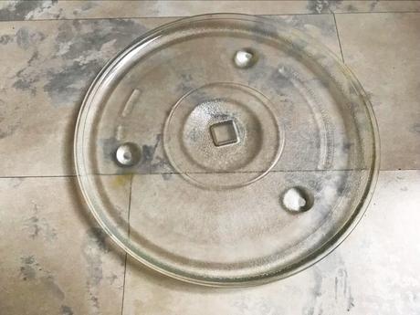 Náhradný tanier do mikrovlnky,