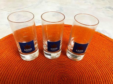 Štamperlíky s hrubým dnom kron,