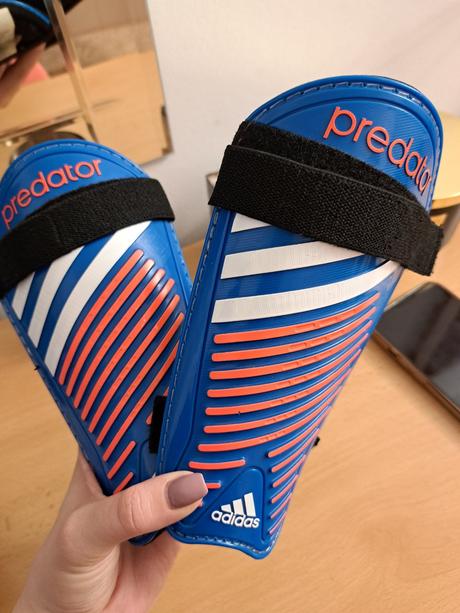 Chrániče na holene,