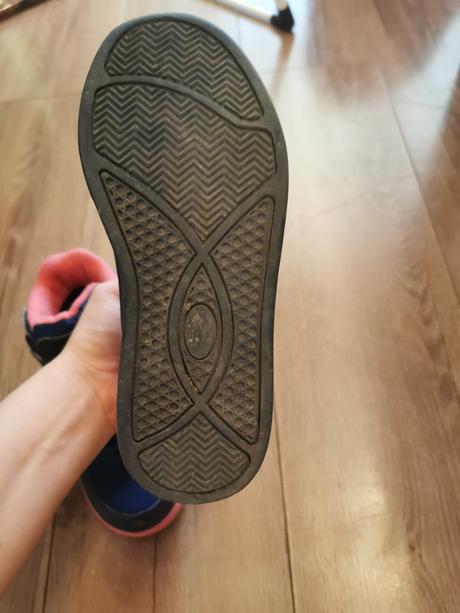 Tenisky, authority,31