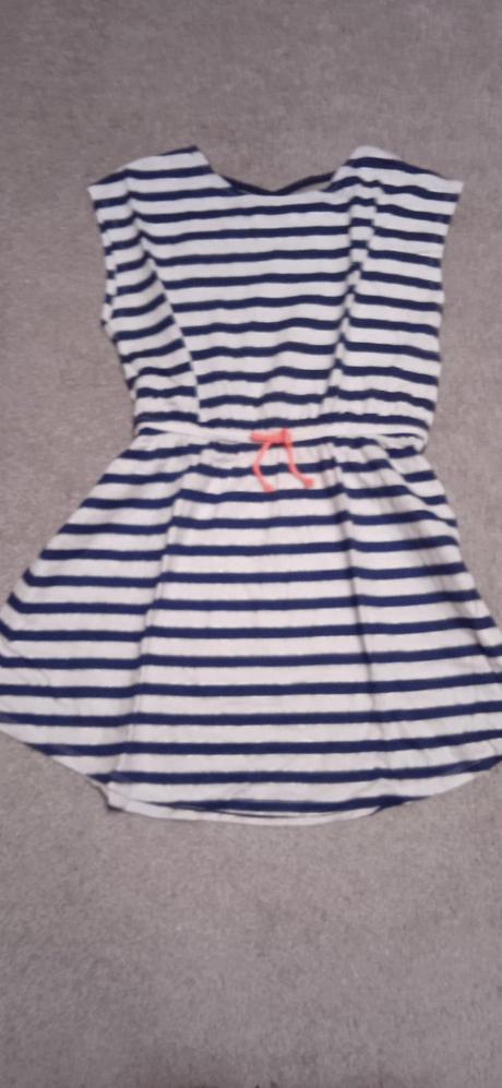 Šaty č. 140 / 146, 140