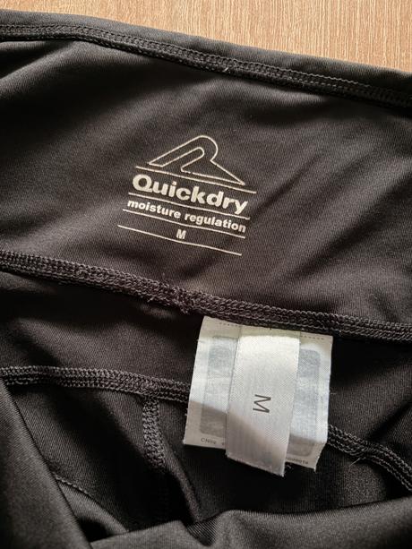 Čierne športové legíny značky c&a (quickdry), c&a,m