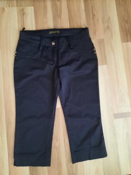 Elegantné trištvrťaky, 40