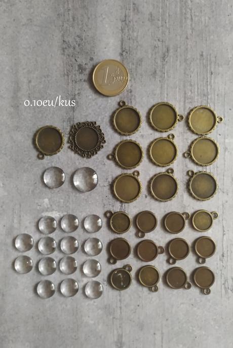 Bronzové kovové lôžka a kabošony,