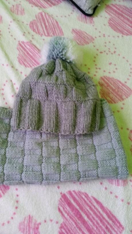 Ciapka plus nakrcnik,,,, 122