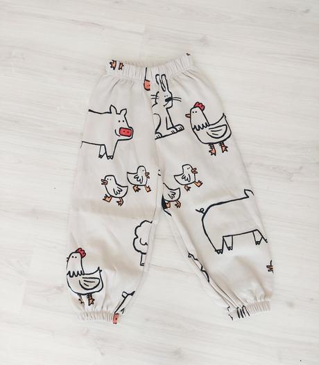 Krémové tepláky/teplákové nohavice zara, zara,116