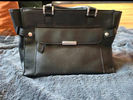 Čierna kabelka, deichmann