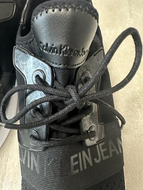 Čierne elastické ľahké tenisky calvin klein jeans, 39