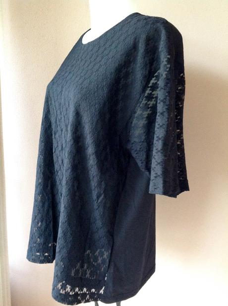 Nenosený top s čipkou /11, 50