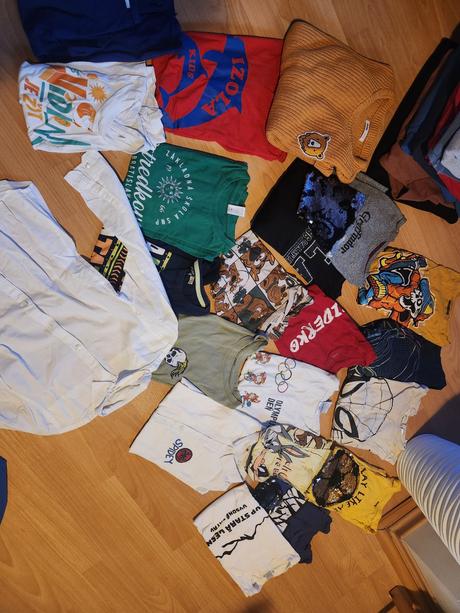 Veľký balík oblečenia pre chlapca 134-140, 140–152