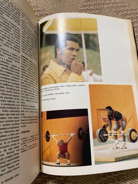 Veľká malá encyklopédia telesnej výchovy a športu,