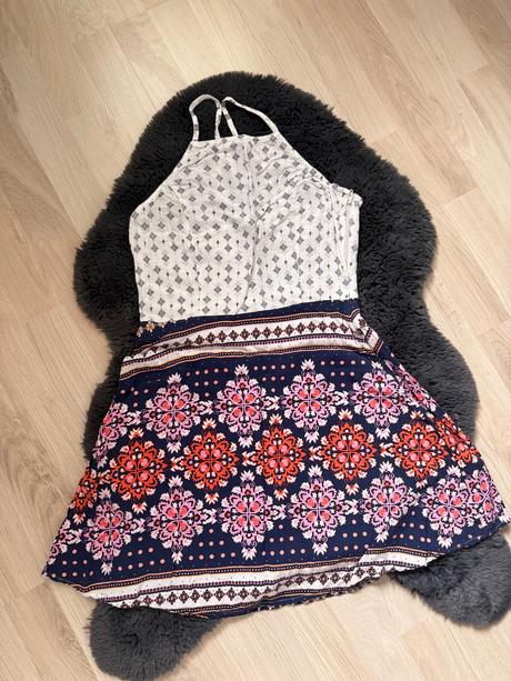 H&m mini letné farebne vzorovane šaty halter top, h&m,s