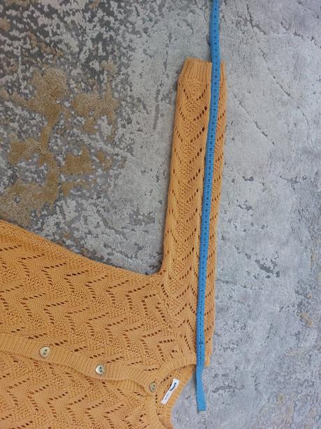 Hackovany svetrik, sinsay,122