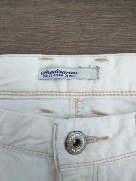 Dámske rifľové kraťasy šortky, stradivarius,38