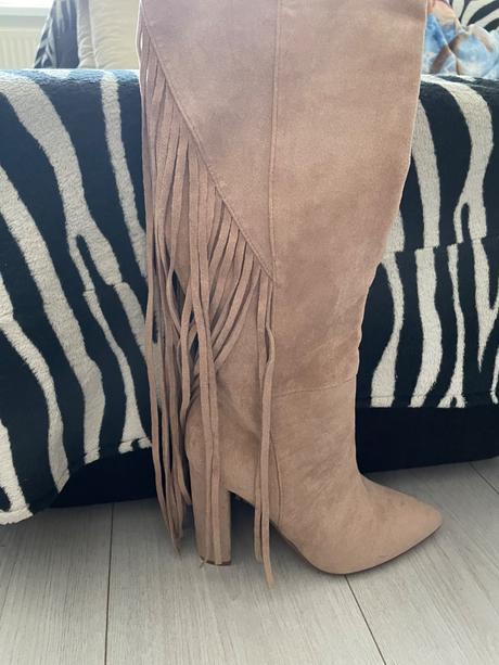 Dámske čižmy nové, 38