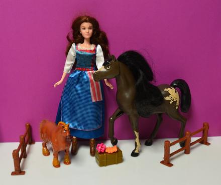 Bábika barbie a koníky, 