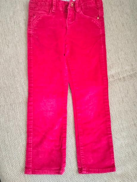 Mencestrove nohavice, 104